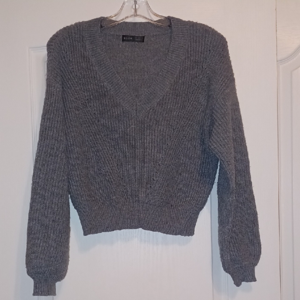 H&M Charcoal Gray V-Neck Sweater | Soft Knit Pullover